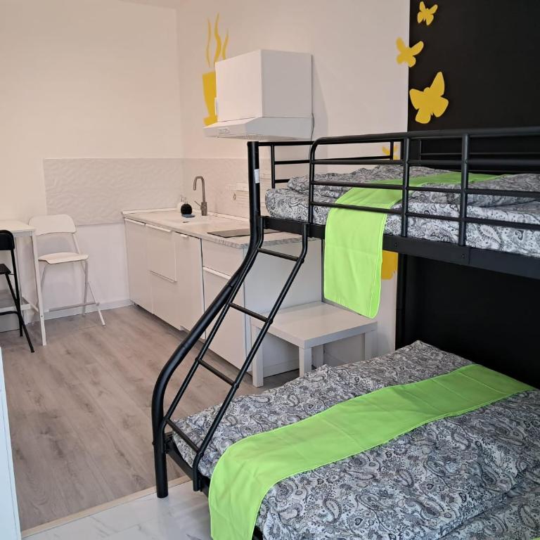 Amo - One-Bedroom Apartment - 10
