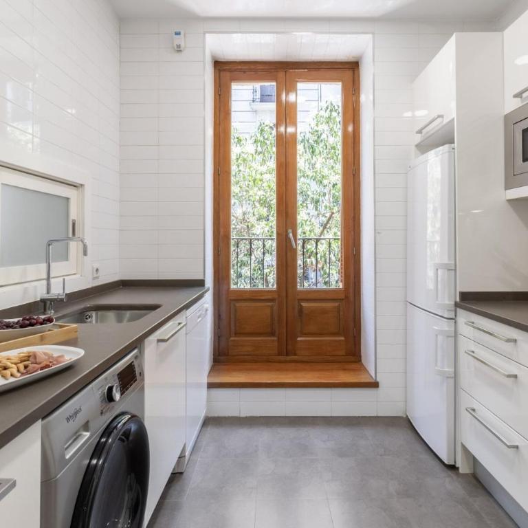 Elegant 3BR Apartment in Central Alcalá - Apartment - 6