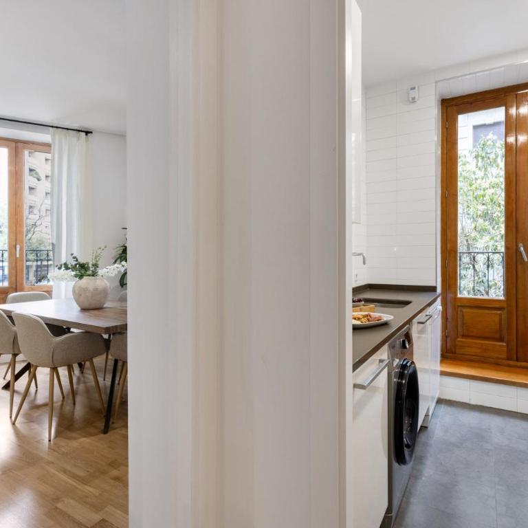Elegant 3BR Apartment in Central Alcalá - Apartment - 5