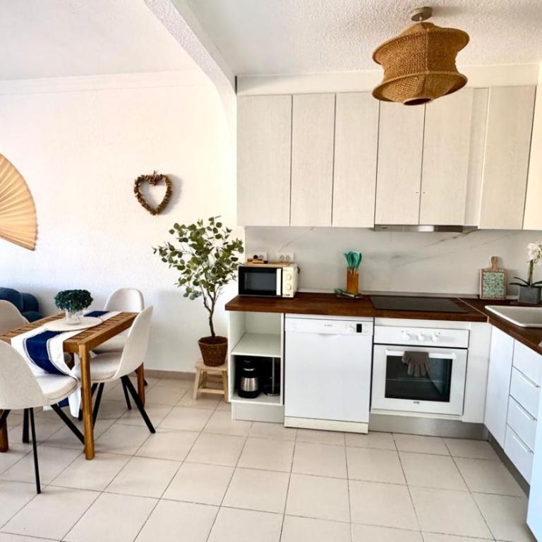 Sunset Oasis on the Beach by Deihu Experiences - Apartamento - 20