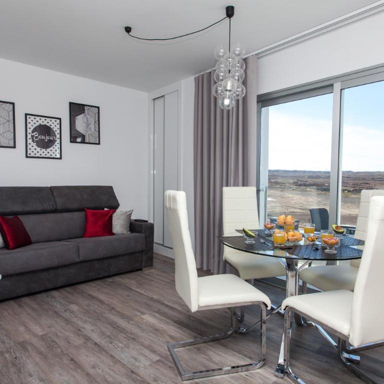 Bristol Sunset Beach - Holiday Apartments - Two-Bedroom Suite XXL - 1