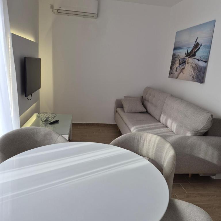 Lux apartmani Anastasija - One-Bedroom Apartment with Balcony and Sea View - 3