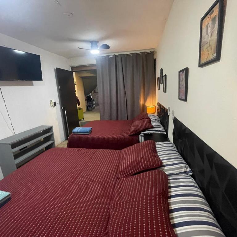 Casa Maruja CoLiving Walk to Beach - Habitación Doble con baño compartido - 2 camas - 4