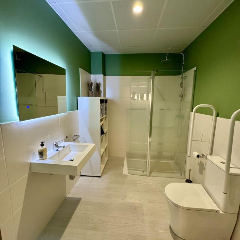 6 Personas Oceanografic Ciencias Roig Arena - Apartamento de 2 dormitorios - 13
