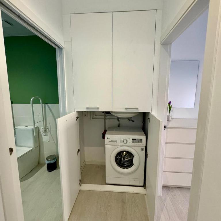6 Personas Oceanografic Ciencias Roig Arena - Apartamento de 2 dormitorios - 17
