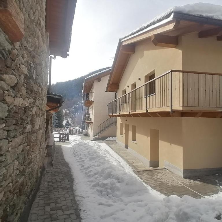 Coudrey 2 - Two-Bedroom Standard Apartment - 4