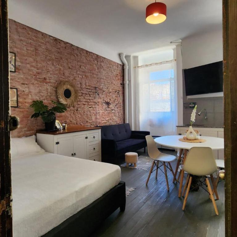 Top Apto en Ciudad Vieja - Two-Bedroom Apartment - 9
