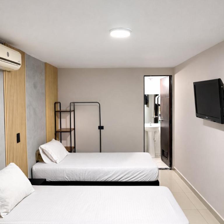 Hotel Verony La 70 - Laureles Estadio - Triple Room - 7