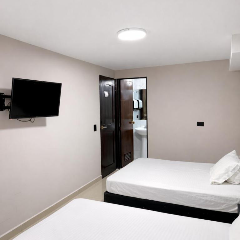 Hotel Verony La 70 - Laureles Estadio - Triple Room - 11