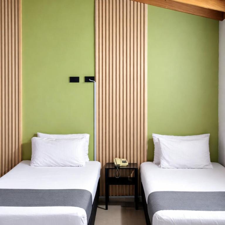 Hotel Verony La 70 - Laureles Estadio - Family Room - 1