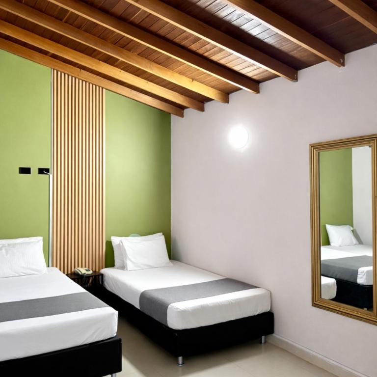 Hotel Verony La 70 - Laureles Estadio - Family Room - 8