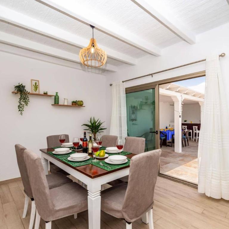 Villa Ruben by Villa Plus - Villa - 12