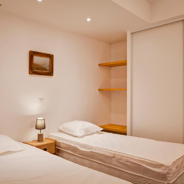 Appartement 4 pièces avec balcon, internet, parking au centre de Brides-les-Bains - Appartement 3 Chambres - 8