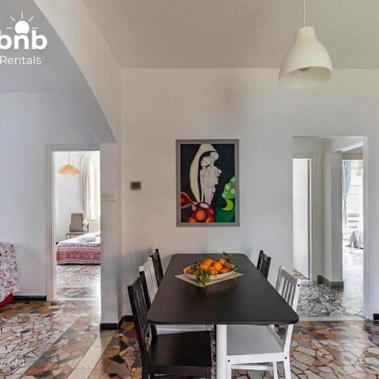 Stunning Apartment in a Villa near the beach - Appartamento con 3 Camere da Letto - 1