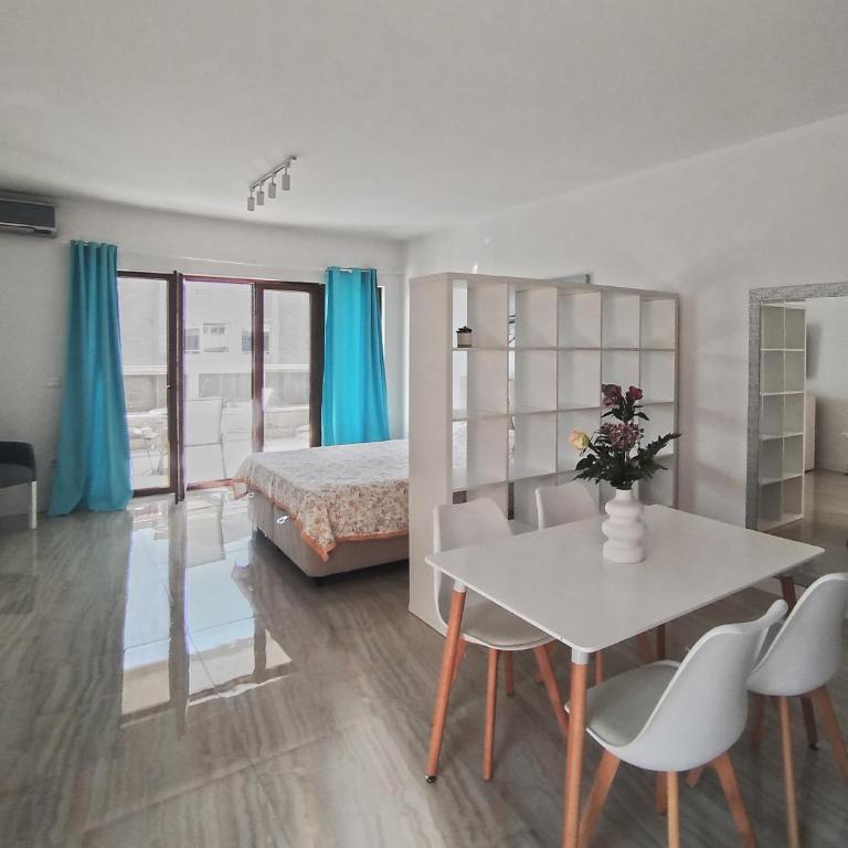 SALT Studio Apartment - One-Bedroom Apartment - 7