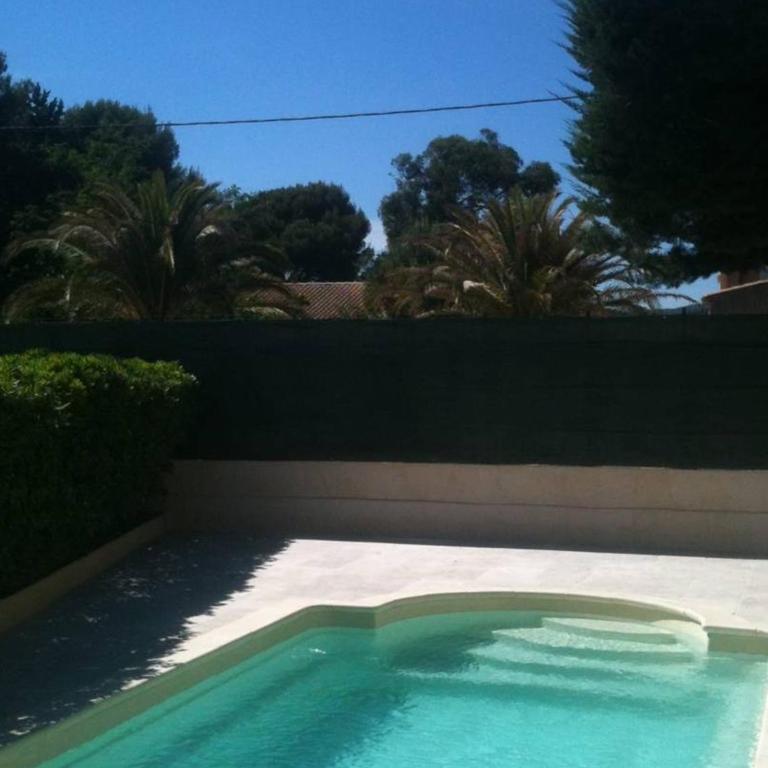 Appartement lumineux près de la plage avec parking sécurisé à Saint-Cyr-sur-Mer - FR-1-770-49 - Appartement - 22