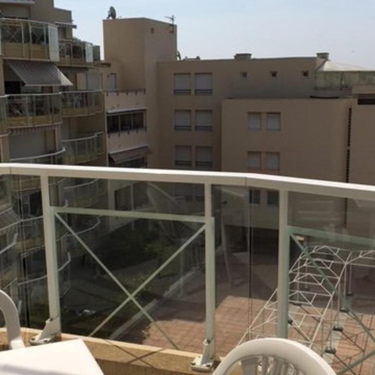 Appartement calme au cœur de Cavalaire, climatisé avec terrasse, parking et toutes commodités - FR-1-100-233 - Appartement (4 Adultes) - 11