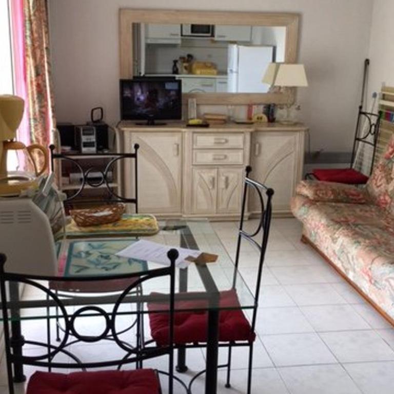 Appartement calme au cœur de Cavalaire, climatisé avec terrasse, parking et toutes commodités - FR-1-100-233 - Appartement (4 Adultes) - 12