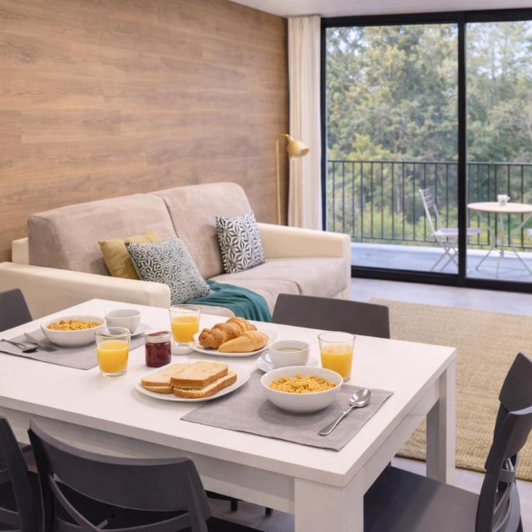 Residence Domus 1 - Treviso Family Suites - Deluxe One-Bedroom Apartment with Garden View - 10