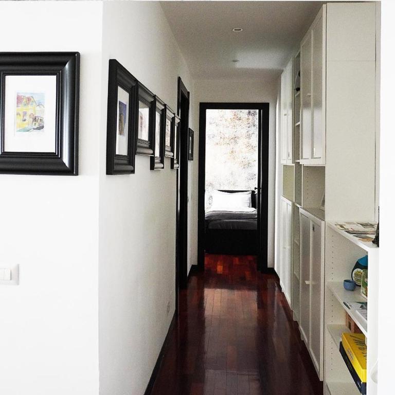 10 Min Centrale - Bright & modern, up to 5 beds - One-Bedroom Loft Apartment with One Queen Bed - 22