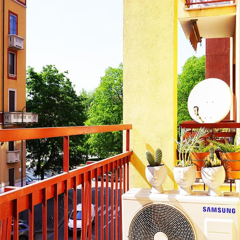 10 Min Centrale - Bright & modern, up to 5 beds - One-Bedroom Loft Apartment with One Queen Bed - 50