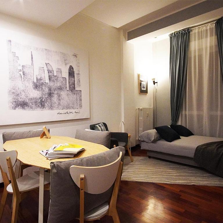 10 Min Centrale - Bright & modern, up to 5 beds - One-Bedroom Loft Apartment with One Queen Bed - 48
