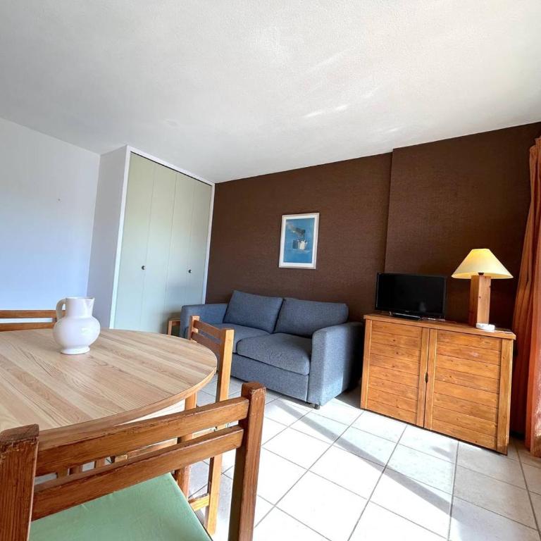 Appartement familial avec terrasse près de la plage - FR-1-251-918 - Apartment - 10
