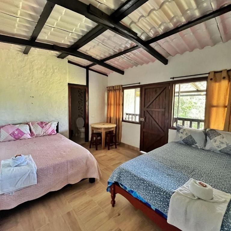 Waka Marú Guest House - Twin Room with Mountain View - 6