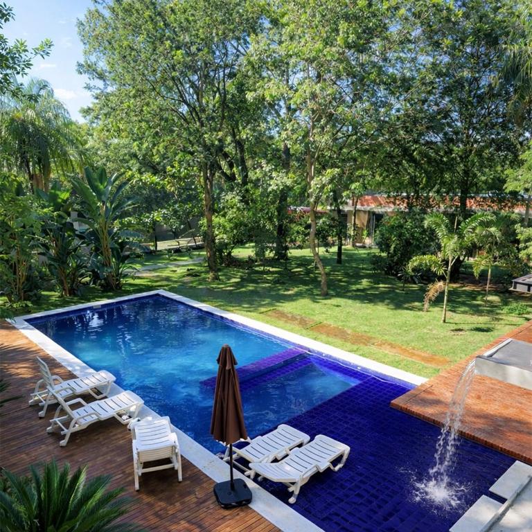 Casa en Sanber con piscina y jardín grande - Four-Bedroom Vacation Home - 1