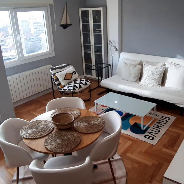 Vistas a la ria y garaje en el Castro, centro Vigo - Apartamento de 2 dormitorios - 4