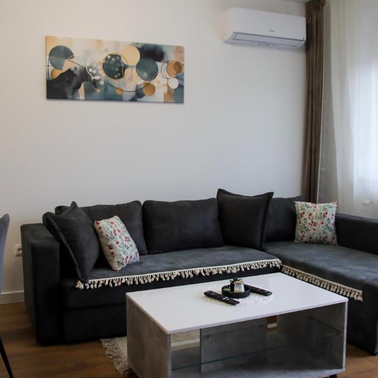 Apartment VIP - One-Bedroom Apartment - 11