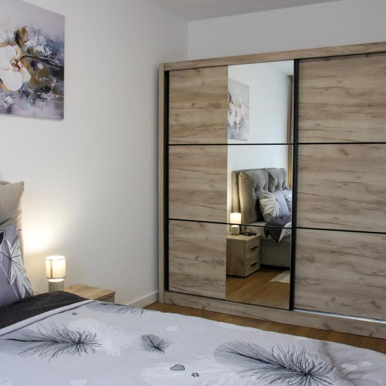 Apartment VIP - One-Bedroom Apartment - 21