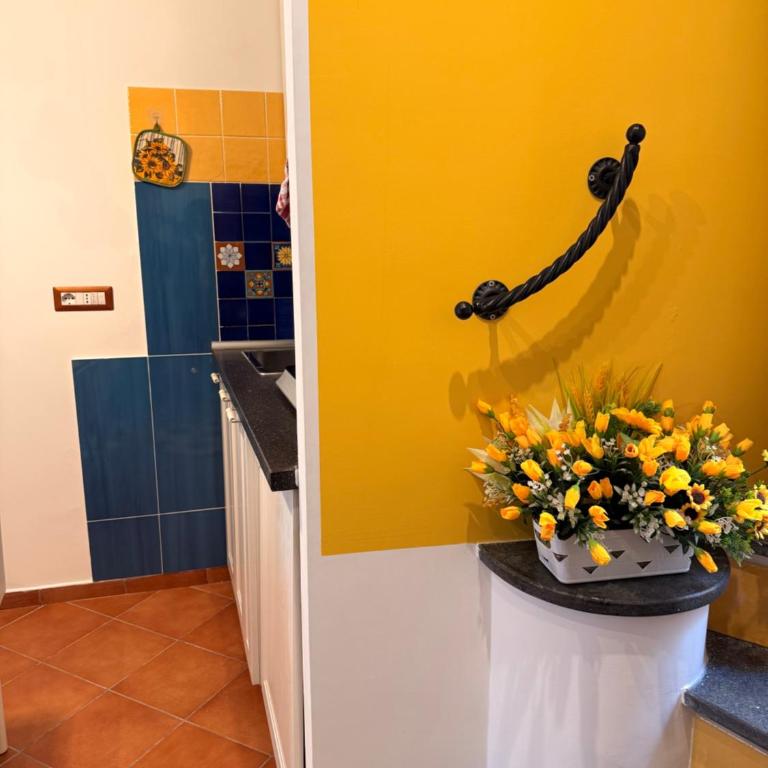Giallo Napoli - Casa con 1 Camera da Letto - 11
