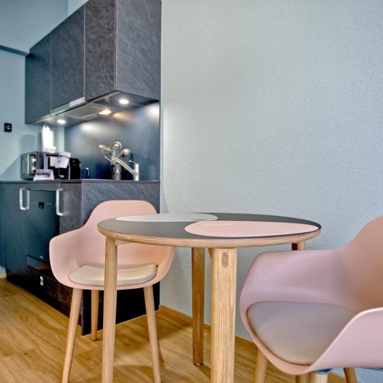 BANK House Studio M 203 - GRIWA RENT - Appartamento Monolocale con 1 Letto Matrimoniale - 2