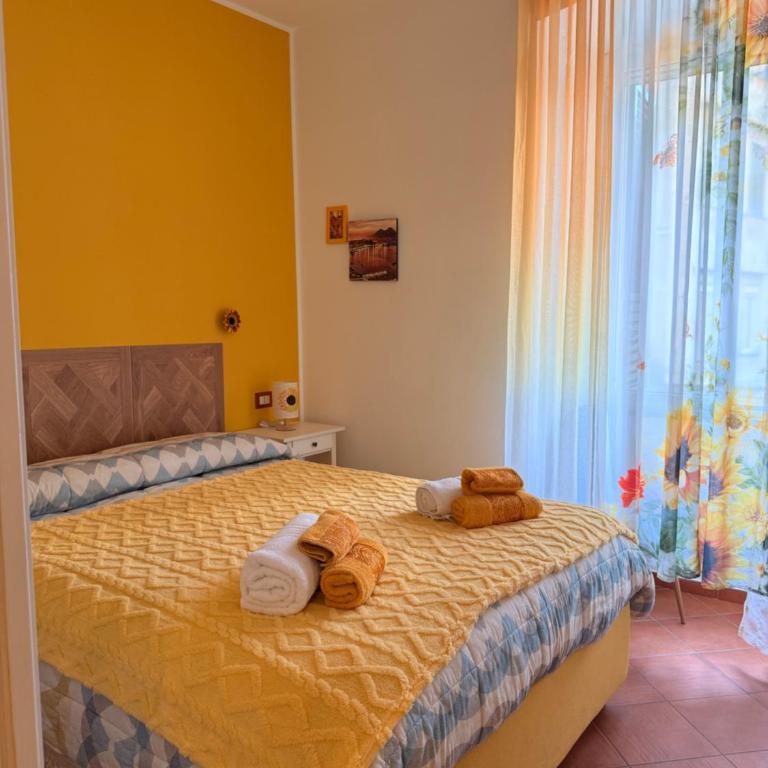 Giallo Napoli - Casa con 1 Camera da Letto - 2