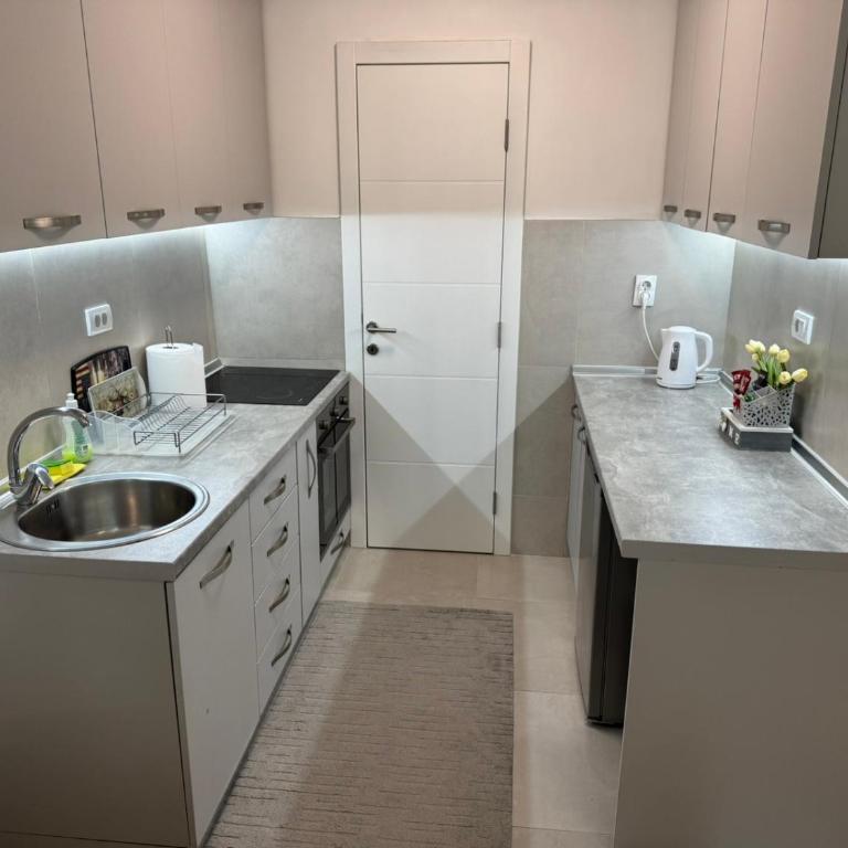 Stan na Dan-Apartman Smile Lukavica - One-Bedroom Apartment - 11