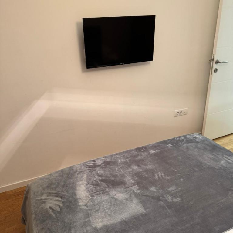 Stan na Dan-Apartman Smile Lukavica - One-Bedroom Apartment - 20