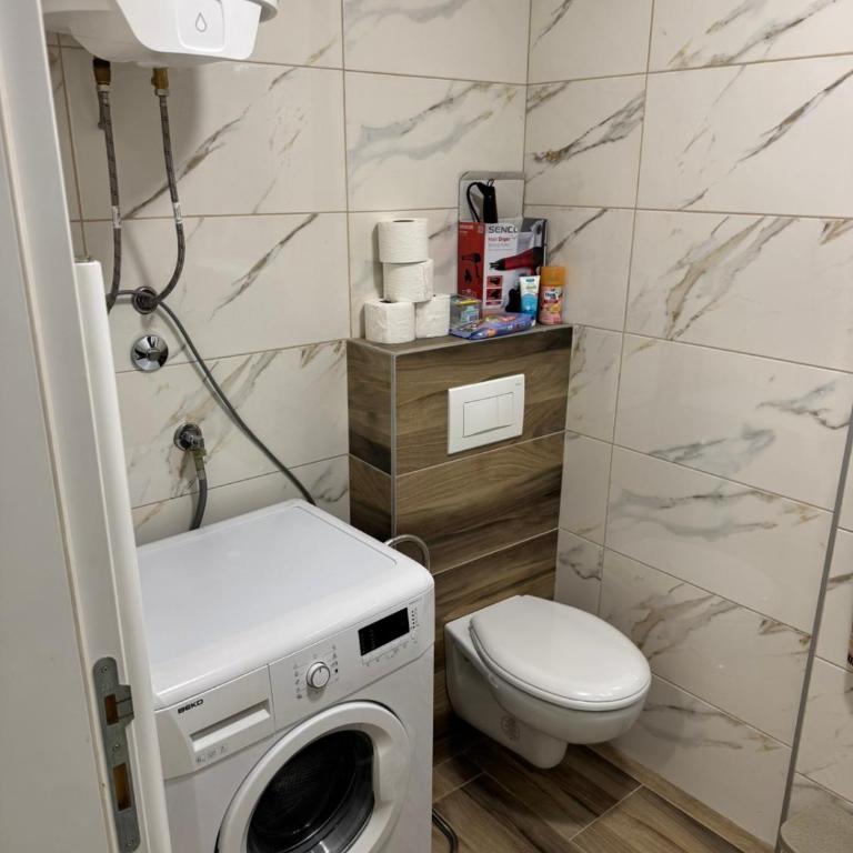 Stan na Dan-Apartman Smile Lukavica - One-Bedroom Apartment - 24