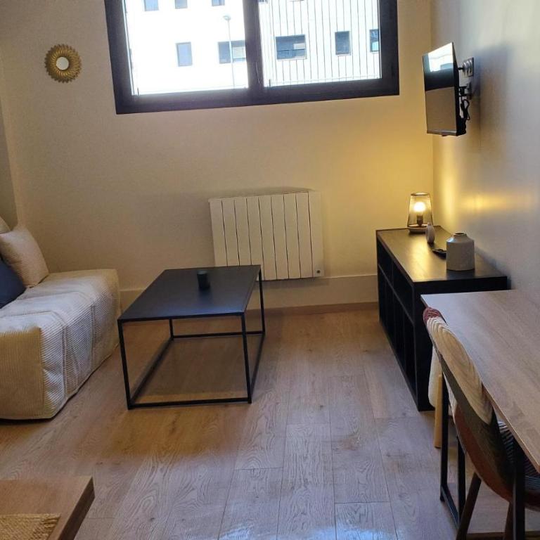 Studio cosy Tramway à 2 min Cœur de Clermont - Appartement 1 Chambre - 16