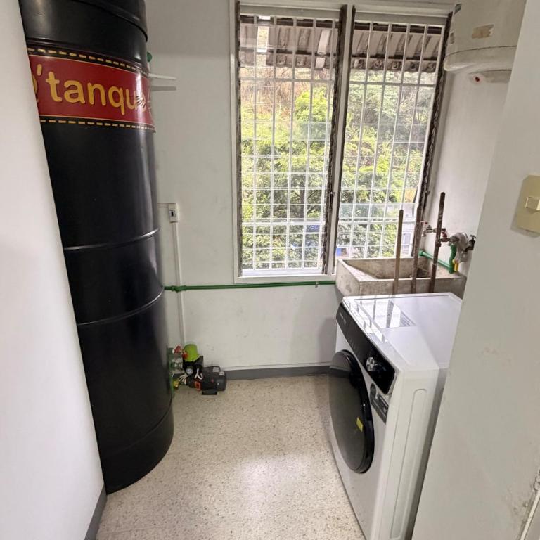 Prados del Este Frente a Centro Comercial Humboldt - One-Bedroom Apartment - 10