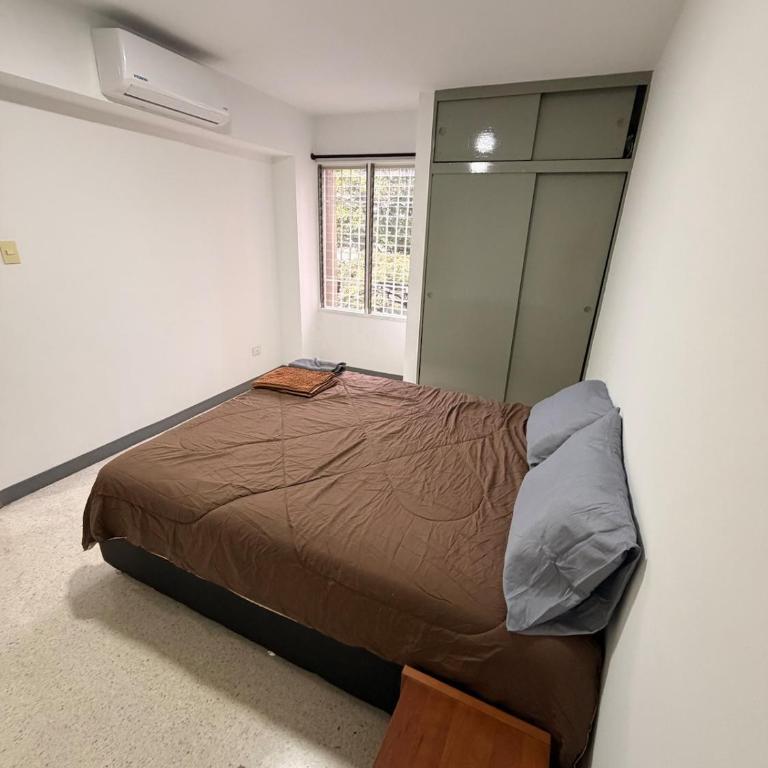 Prados del Este Frente a Centro Comercial Humboldt - One-Bedroom Apartment - 18