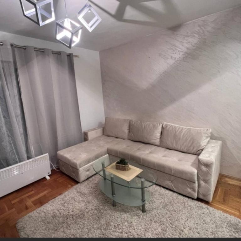 Rouz - Apartman sa 1 Spavaćom Sobom - 4