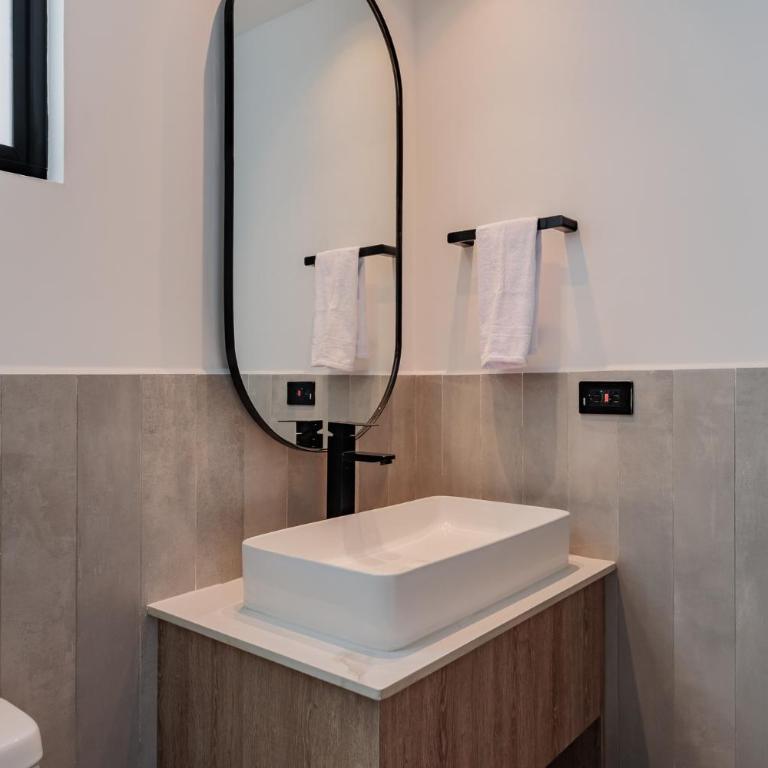 Lomm By Somos The Group - Superior Double Room with Two Double Beds - 15