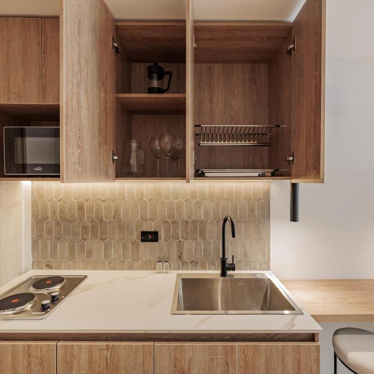 Lomm By Somos The Group - Studio with Balcony - 1