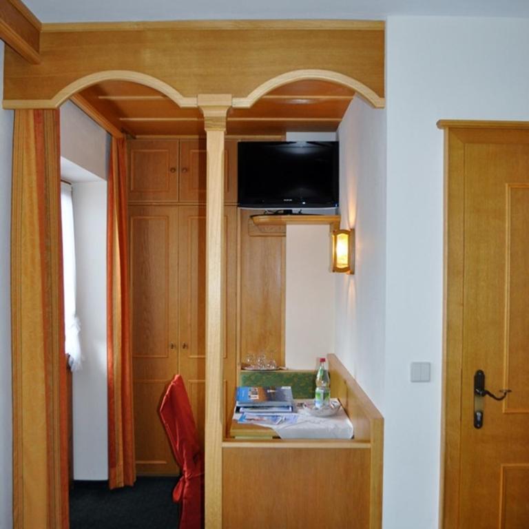 Gästehäuser Schwemmbauer - Budget Doppelzimmer - 4