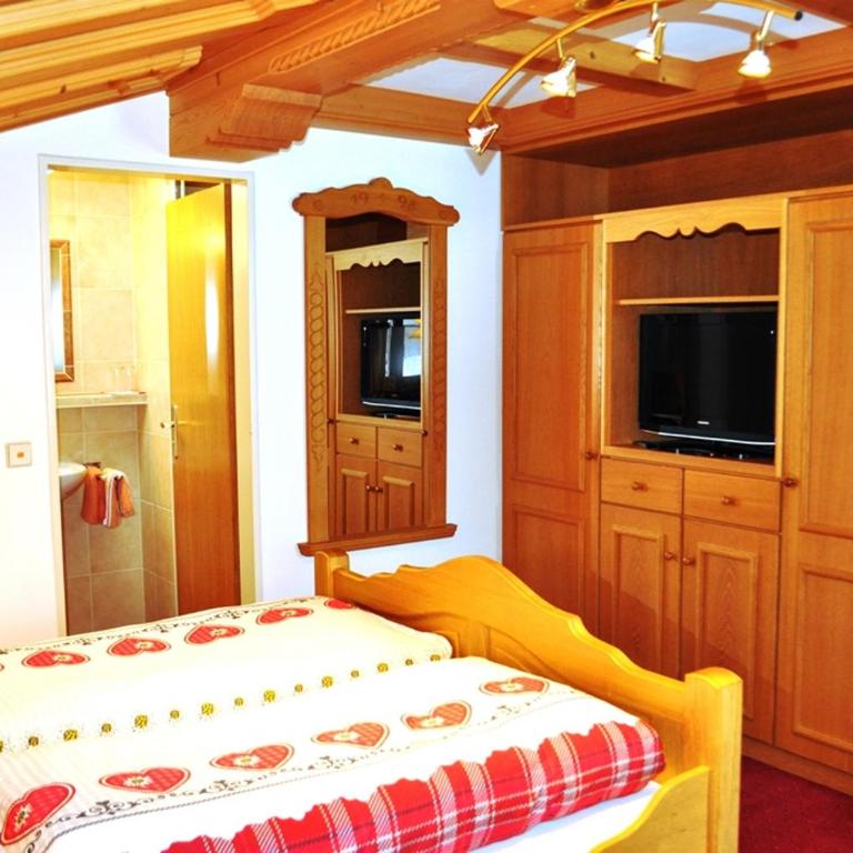 Gästehäuser Schwemmbauer - Doppelzimmer - 4