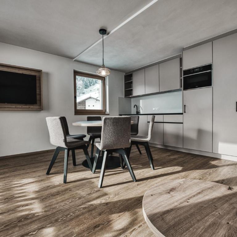 Residence Froy - Apartment mit Seeblick - 24