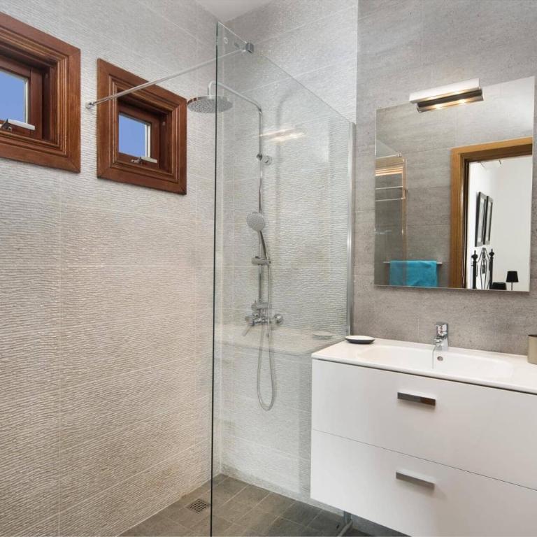Villa Ramon by Villa Plus - Villa - 15