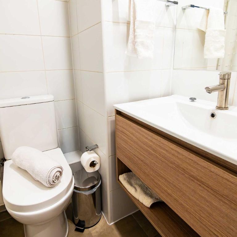 HOM I Parking Wifi Malla Ciudad Santiago - Apartment - 12