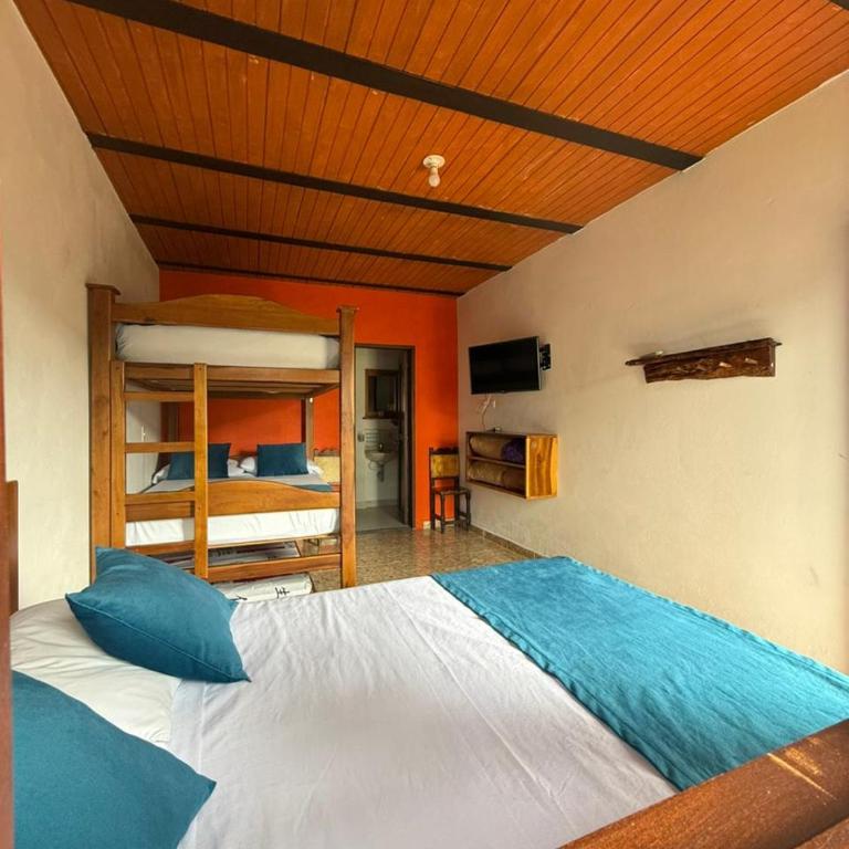 Hotel Dulce Campestre - Family Room - 2